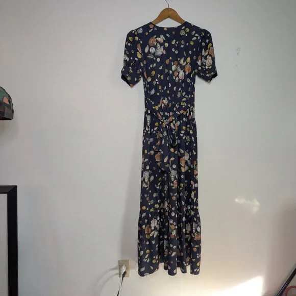 Joanie Albertine Shell Print Midaxi Dress - Picture 2 of 14